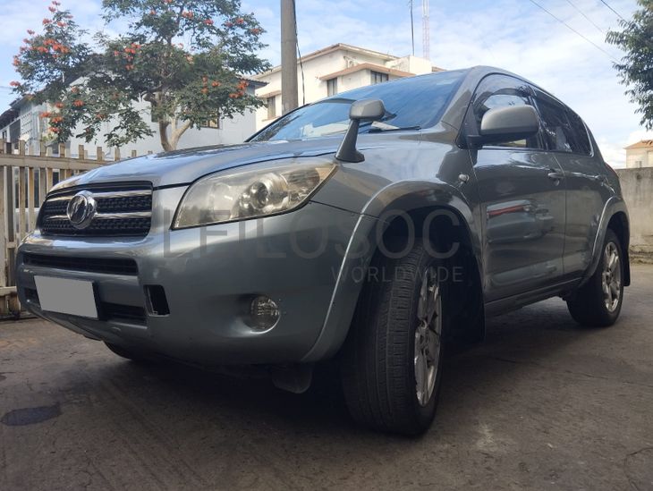 Maputo - Toyota RAV4 2.5m