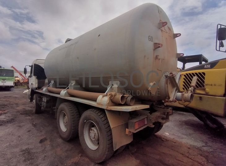 Autotanque de Água (18 M3) VOLVO FM 13-400 (6x4)