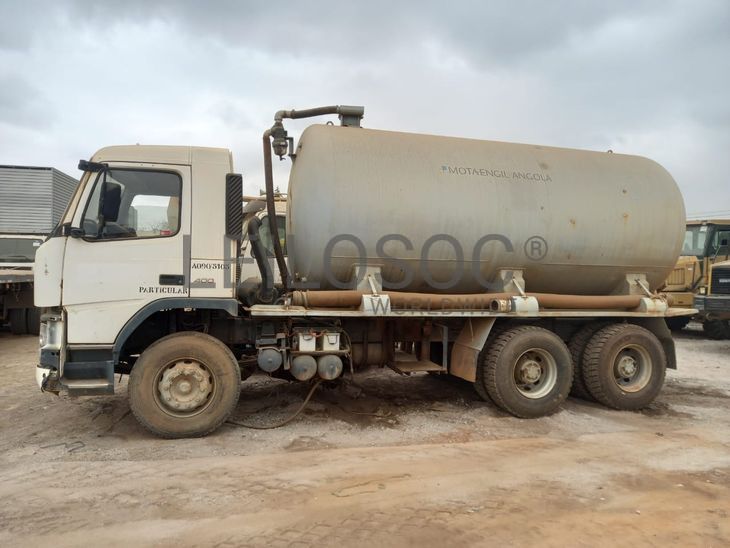 Autotanque de Água (18 M3) VOLVO FM 13-400 (6x4)