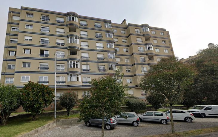 Apartamento T2 c/ Lugar de Garagem · São Mamede de Infesta, Matosinhos