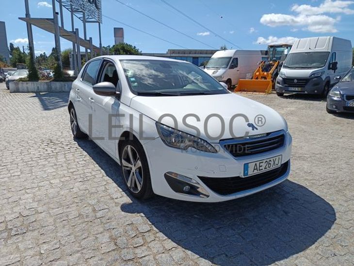 Peugeot 308 · Ano 2015