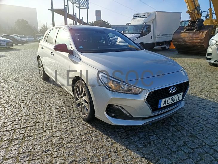 Hyundai i30 · Ano 2020