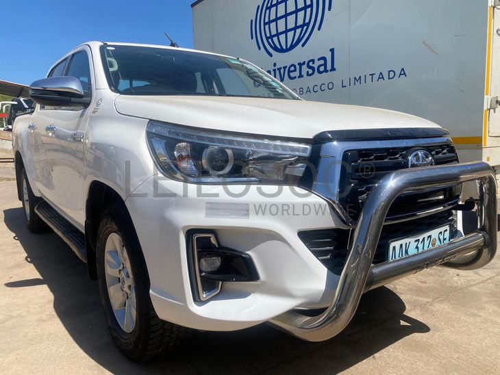 MLT02 - Toyota Hilux Revo