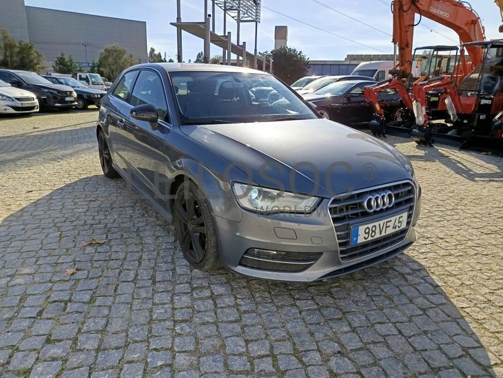 Audi A3 · Ano 2014