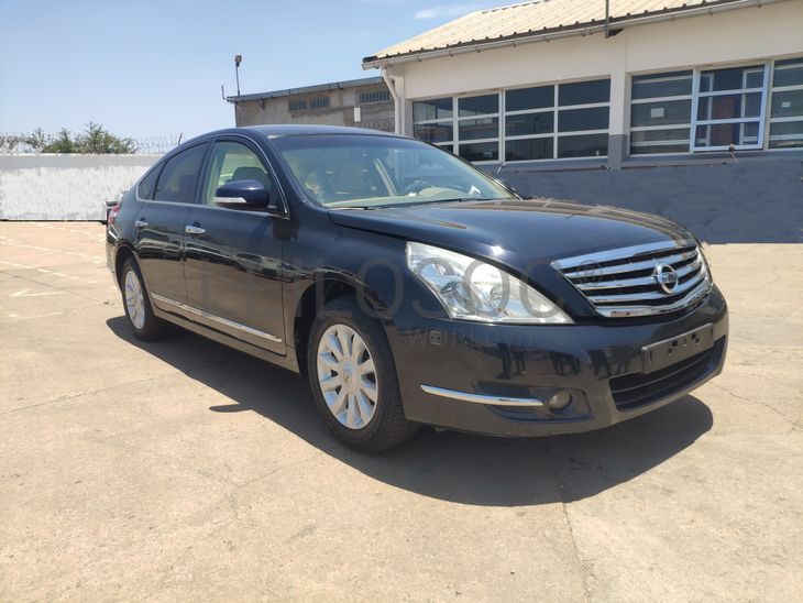 Voiture NISSAN TEANA 250XL