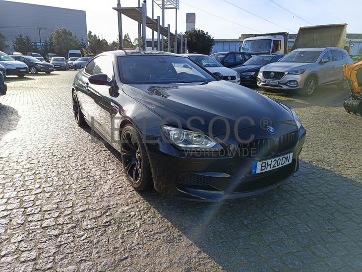 BMW M6 · Ano 2012