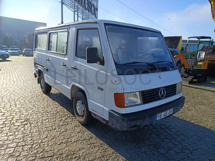 Mercedes-Benz 100D · Ano 1994