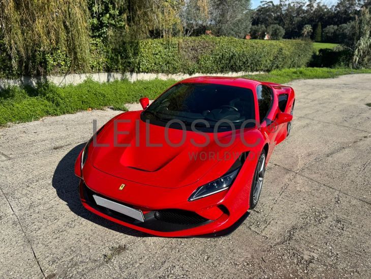 Ferrari F8 Tributo · Ano 2021