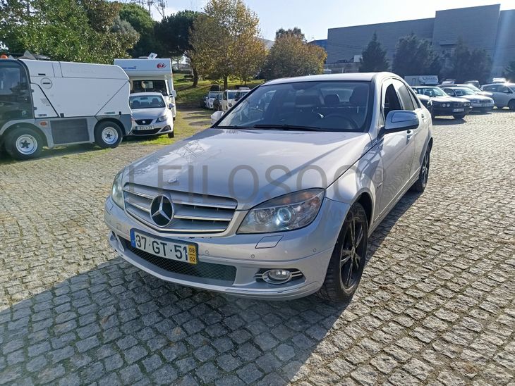 Mercedes-Benz C220 · Ano 2008