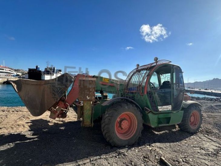 Multicarregador telescópico NEW HOLLAND LM 1345