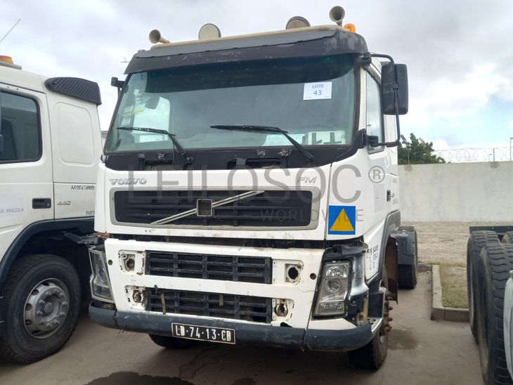 Camião Trator (6X4) VOLVO FM 400