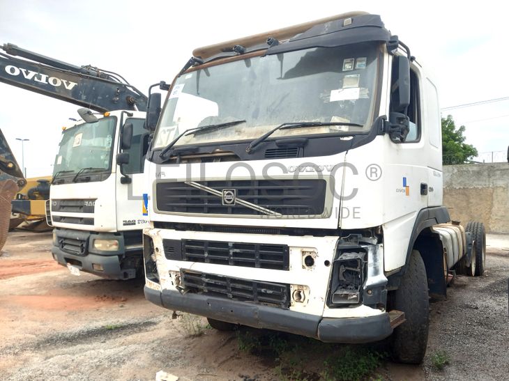 Camião Trator (6X4) VOLVO FM 440