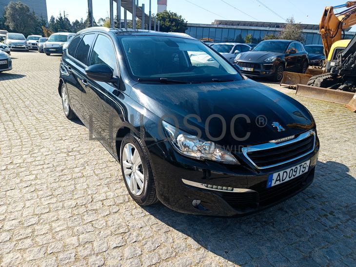 Peugeot 308 · Ano 2015  