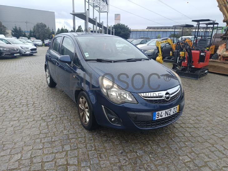 Opel Corsa · Ano 2013