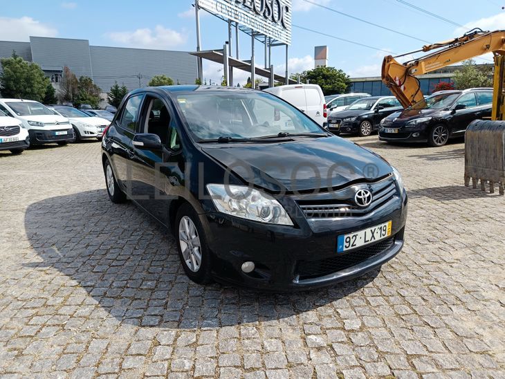 Toyota Auris · Ano 2011