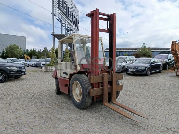 Empilhador Manitou