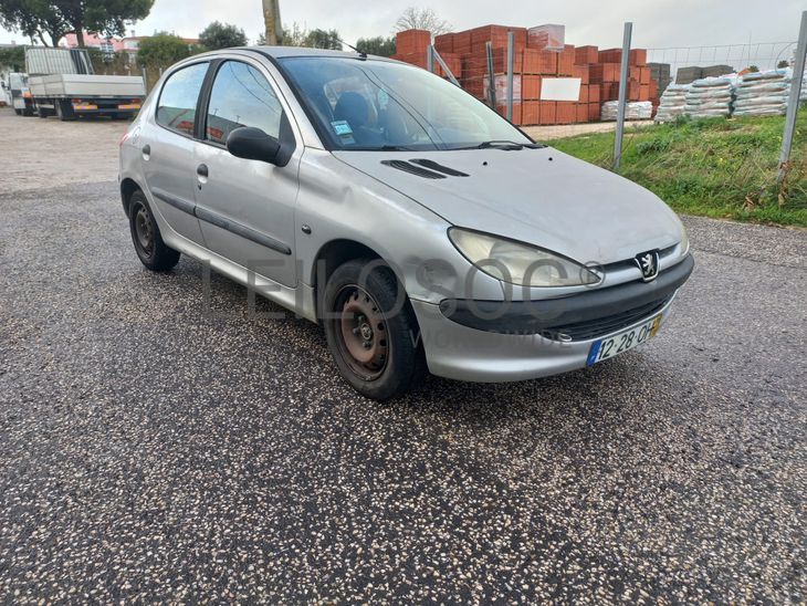 Peugeot 206 · Ano 1999 