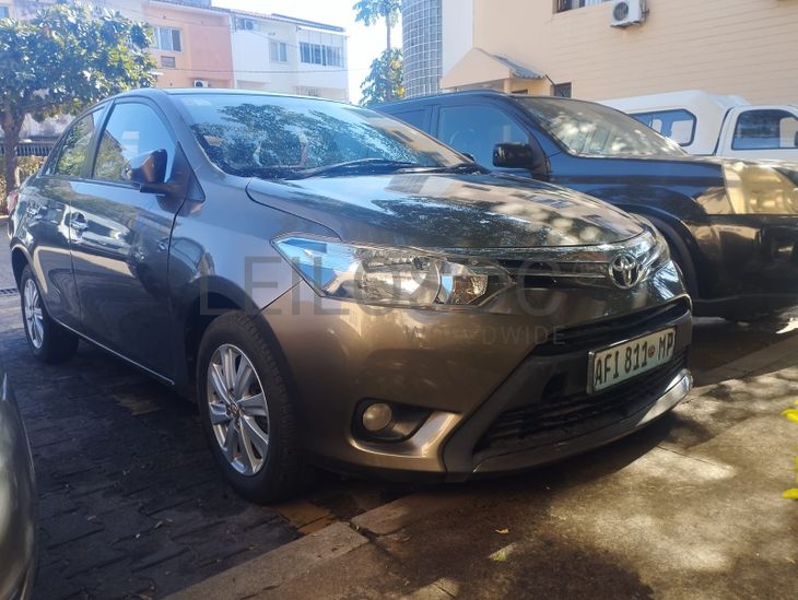 CRS03 – Leilão privado – Lote 15 – Toyota/Yaris - 2015 - Maputo 
