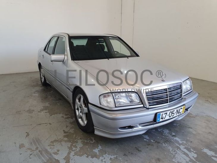 Mercedes-Benz C220 CDI · Ano 1998