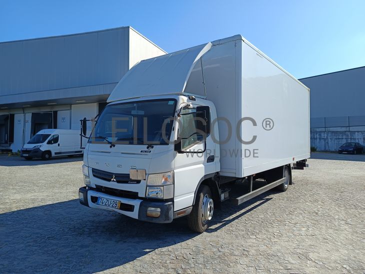 Mitsubishi Canter · Ano 2016