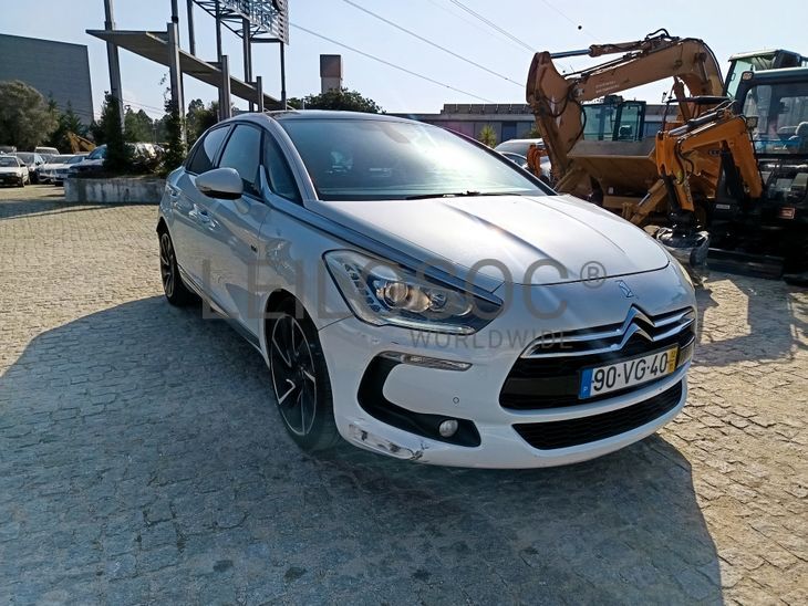 Citroën DS5 Hybrid 4 · Ano 2012