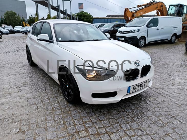 BMW 116d · Ano 2012