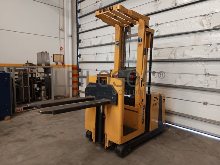 Stacker Samag MAX 2 · Stacker Yale MO10E · Preparadores de Encomendas
