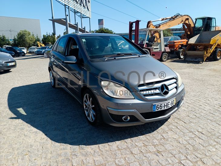 Mercedes-Benz B 180 CDI · Ano 2009