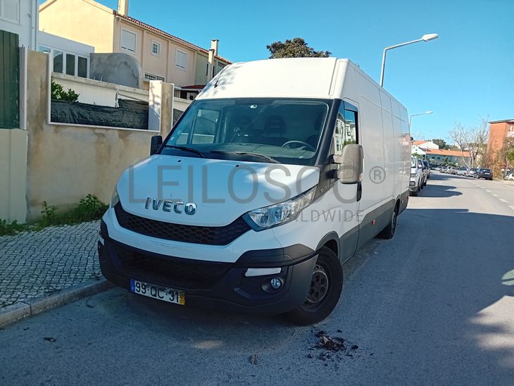 Iveco Daily 35S17 · Ano 2015