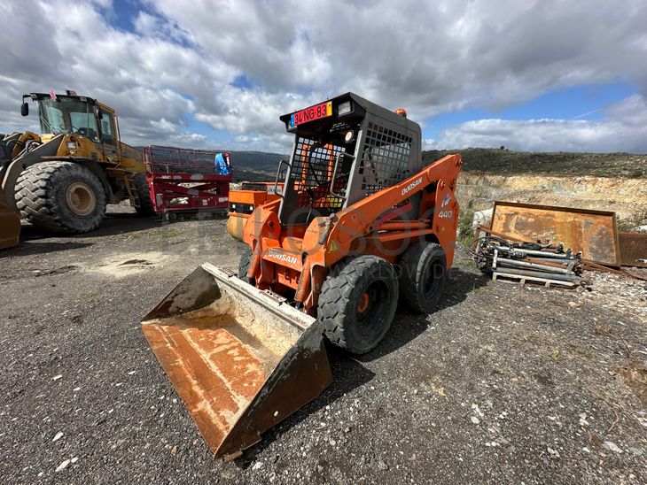 Mini Pá Carregadora Doosan