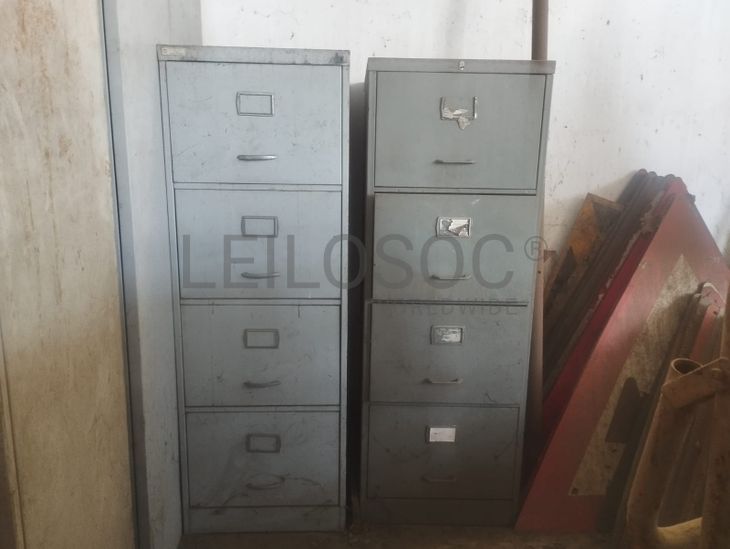 Cacifos metálicas