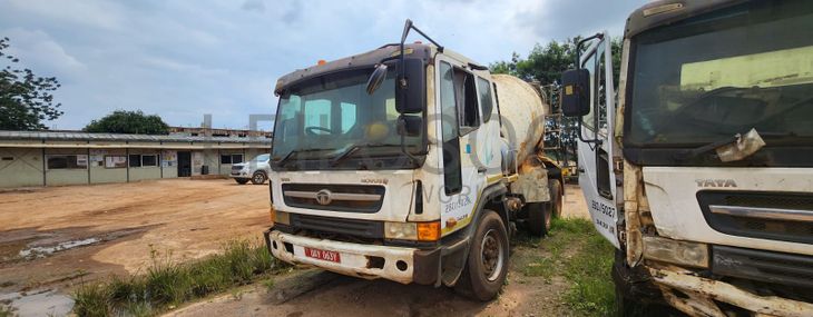 TATA 7M3 Concrete Mixer Truck