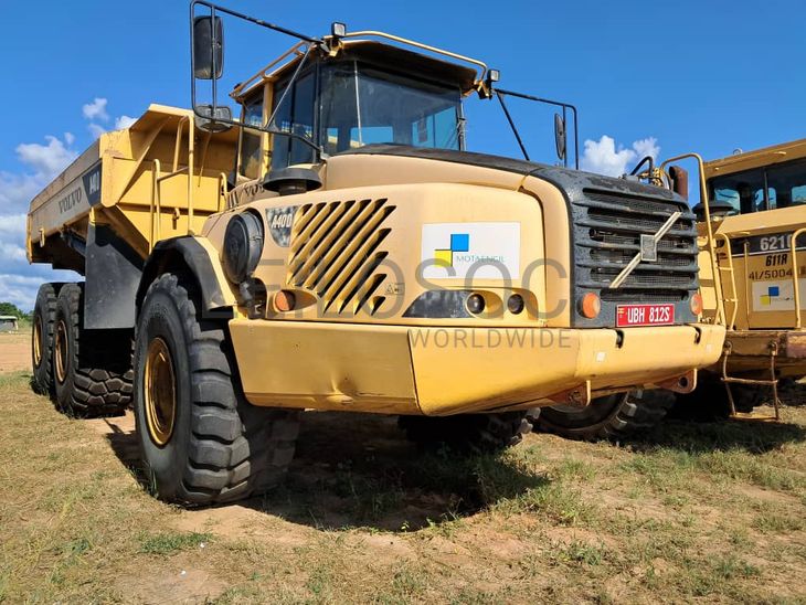 VOLVO 40T Articulated Dump Truck with Spare Parts 