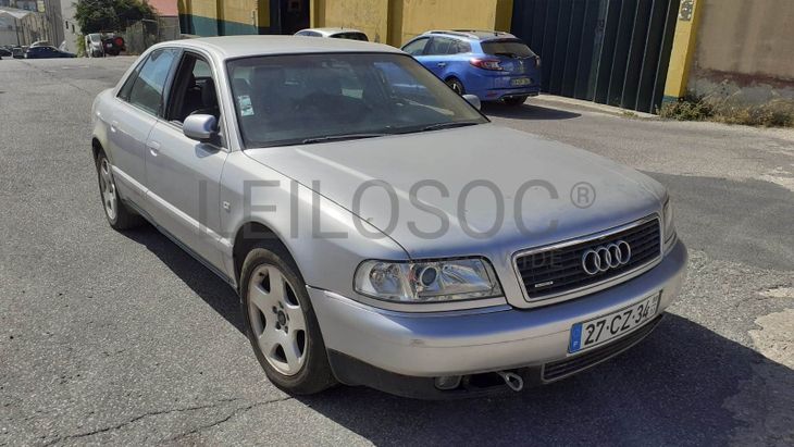 Audi A8 · Ano 1999