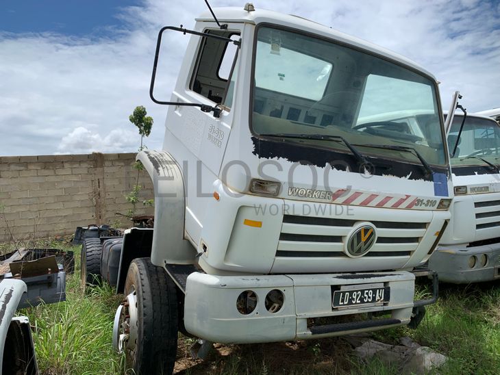 Camião Trator (Cavalo Mecânico) VOLKSWAGEN Worker 31-310