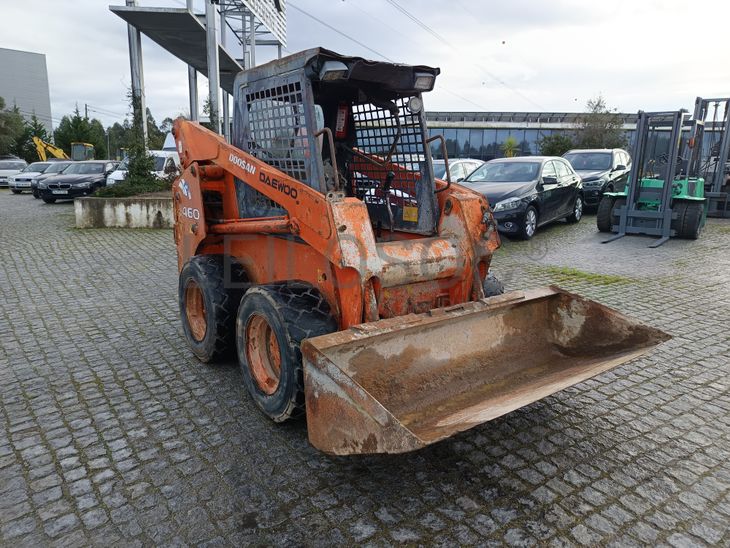 Mini Pá Carregadora Doosan · Ano 2005