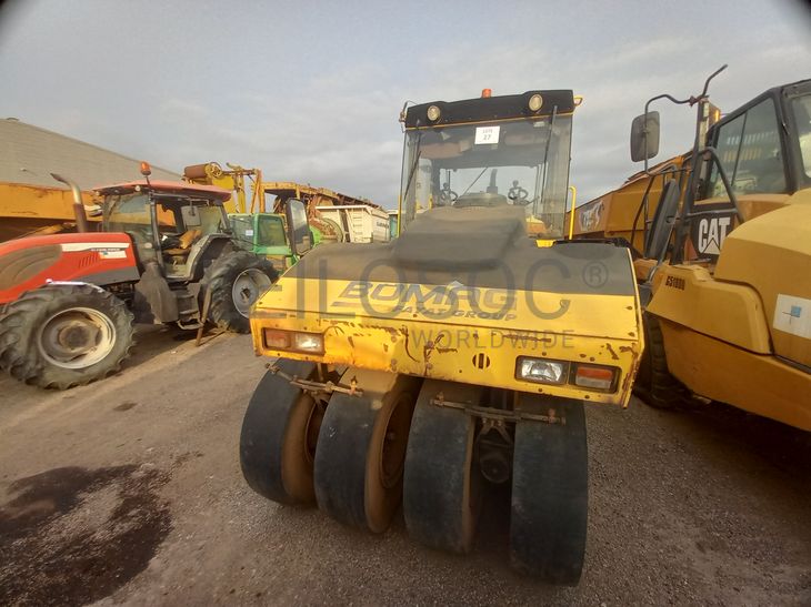 Cilindro de Pneus 24 T BOMAG W 24 RH