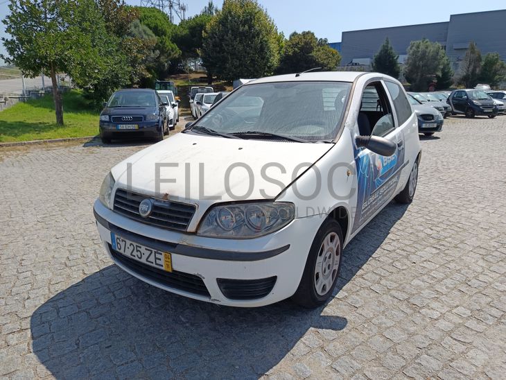 Fiat Punto 1.3 JTDI · Ano 2004