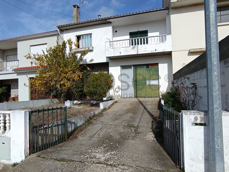 Moradia V8 · Alfândega da Fé