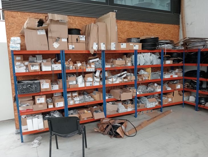 Estantes · Stock