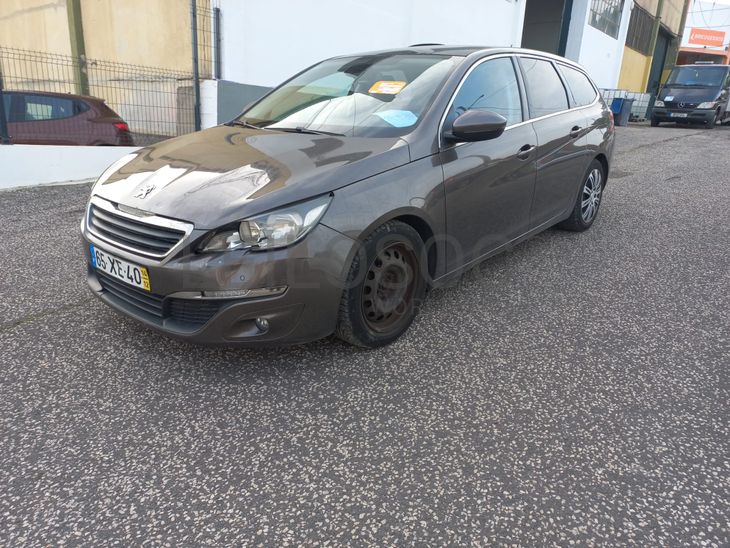 Peugeot 308 · Ano 2014
