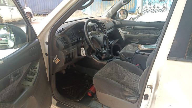 Toyota Land Cruiser Prado GX - 2008