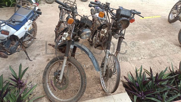 Dois Motociclos e um Frigorífico