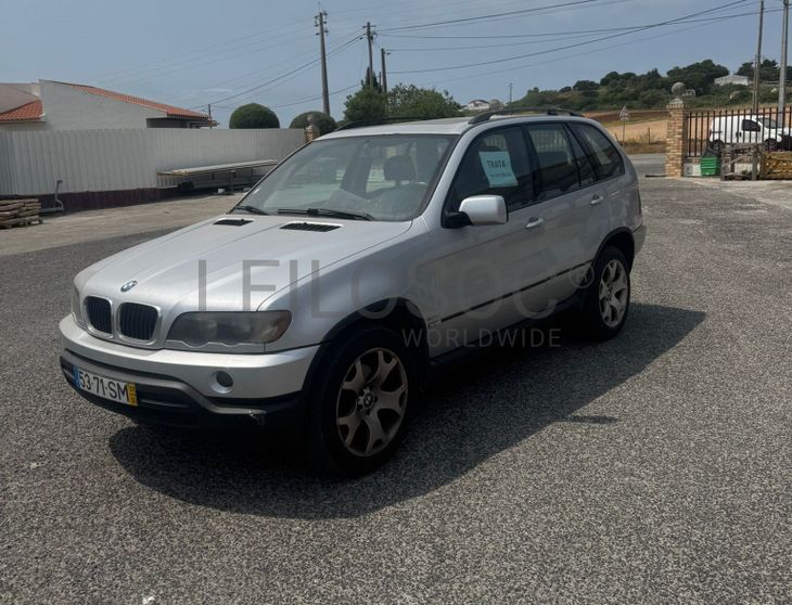 BMW X5 · Ano 2001