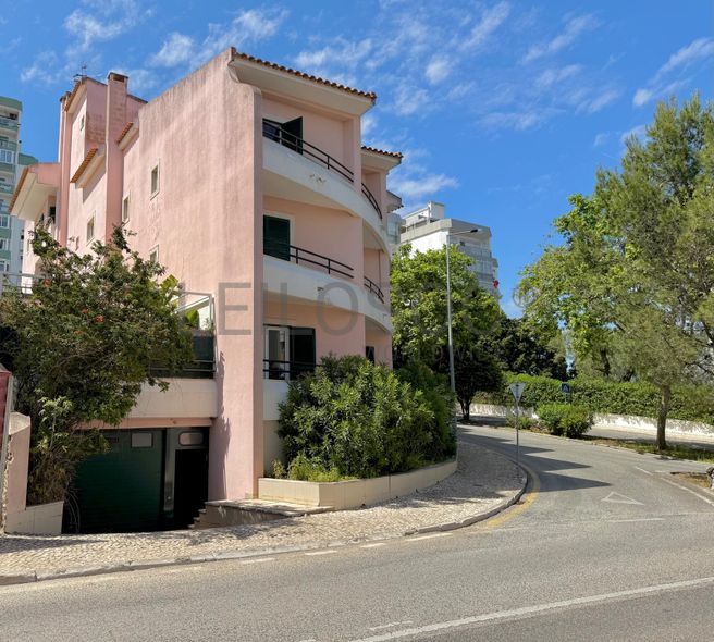 Garagem/ Armazém · Cascais