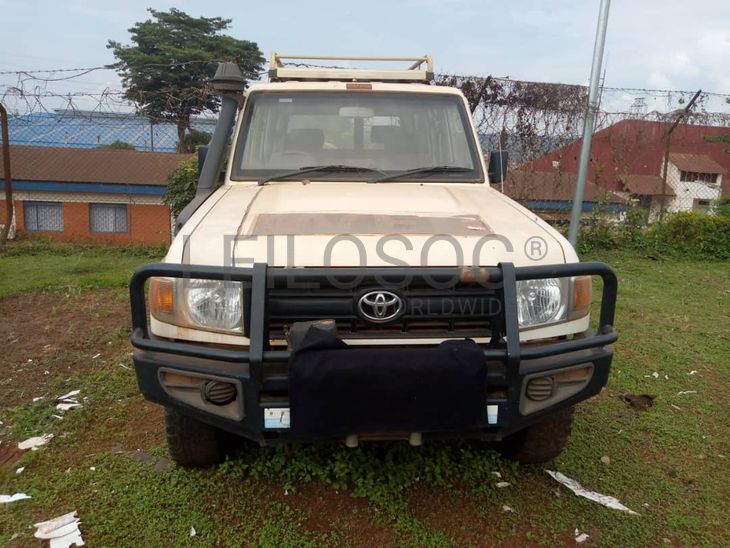 Toyota Landcruiser Hard Top HZJ76-DKMRS 2018