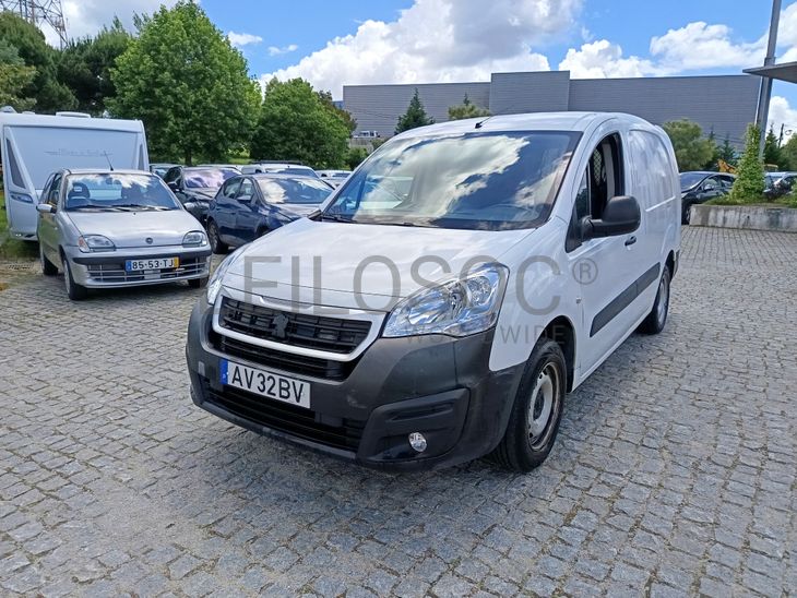 Peugeot Partner · Ano 2018