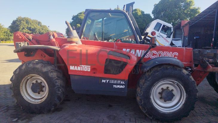 Telescópico Manitou MT1235