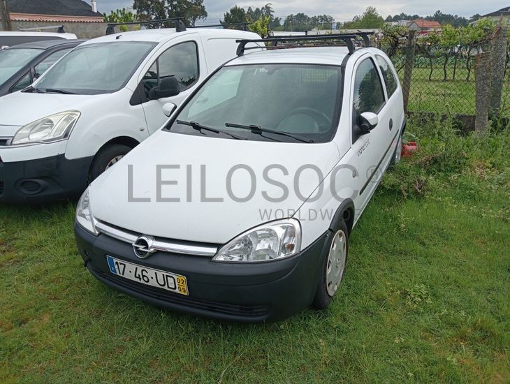 Opel Corsa 1.7 DI · Ano 2002