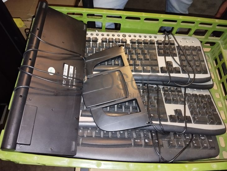 Mobiliário · Equipamentos · Tecnologia